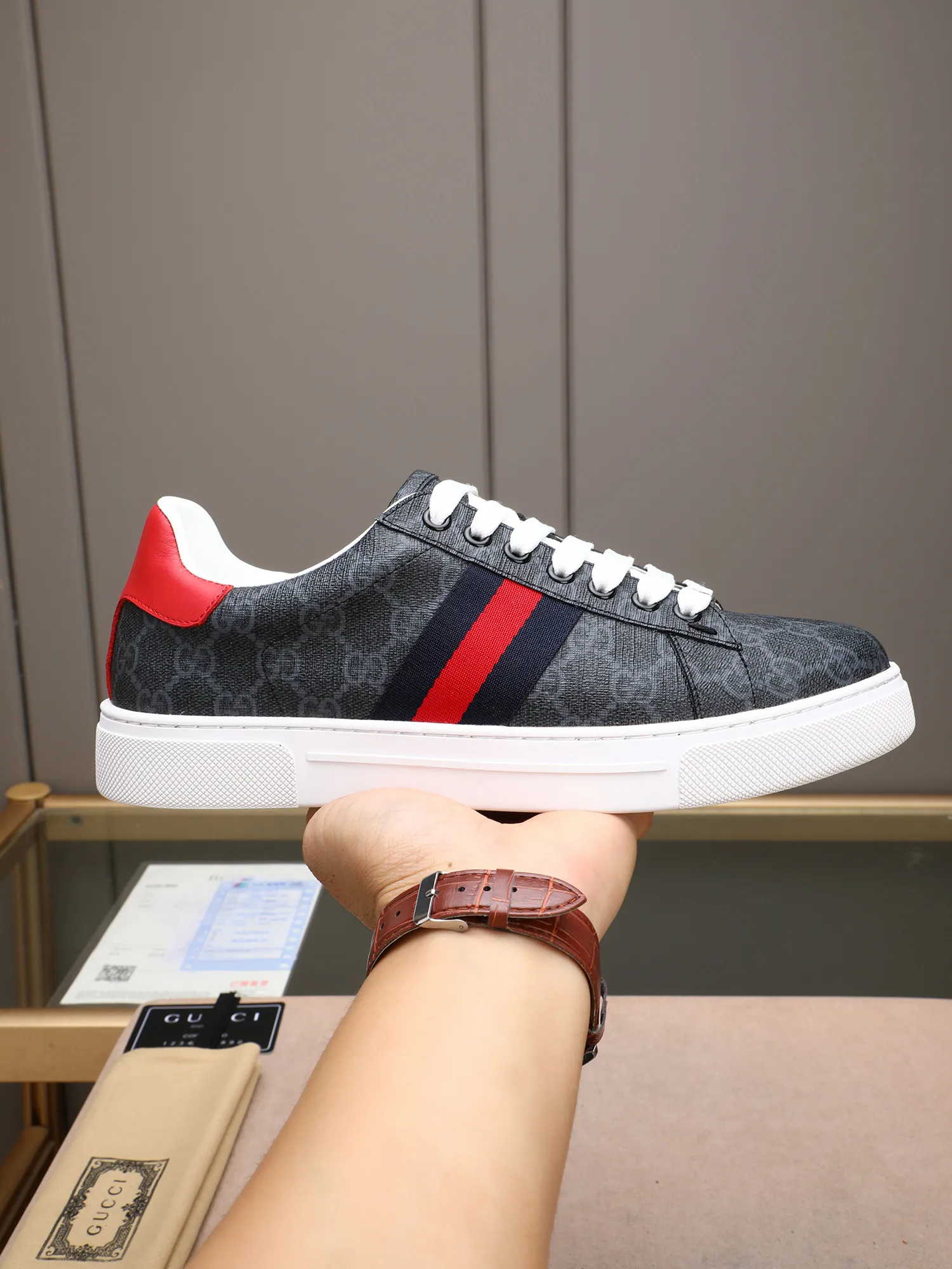 Men's shoes 💰400 [running volume version] GUGGI white shoe series! The fabric is made of imported cowhide➕Gucci special material➕sheep lining➕original rubber outsole, men's size 38-44 (45 can be customized)